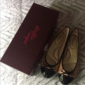 NWT DexFlex Comfort Women’s Dress Flats 🥿